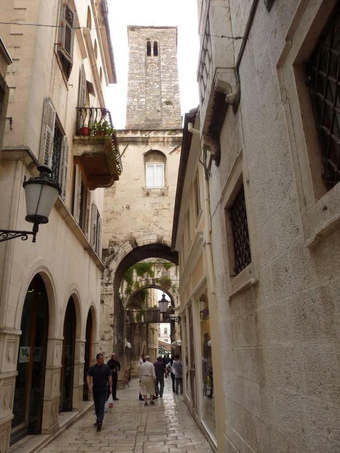 Diocletian'S Palace Apartments Split Exterior foto